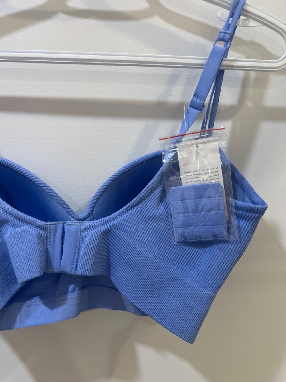 Wireless Ribbed Bra (Size M) - Picture 11 of 12